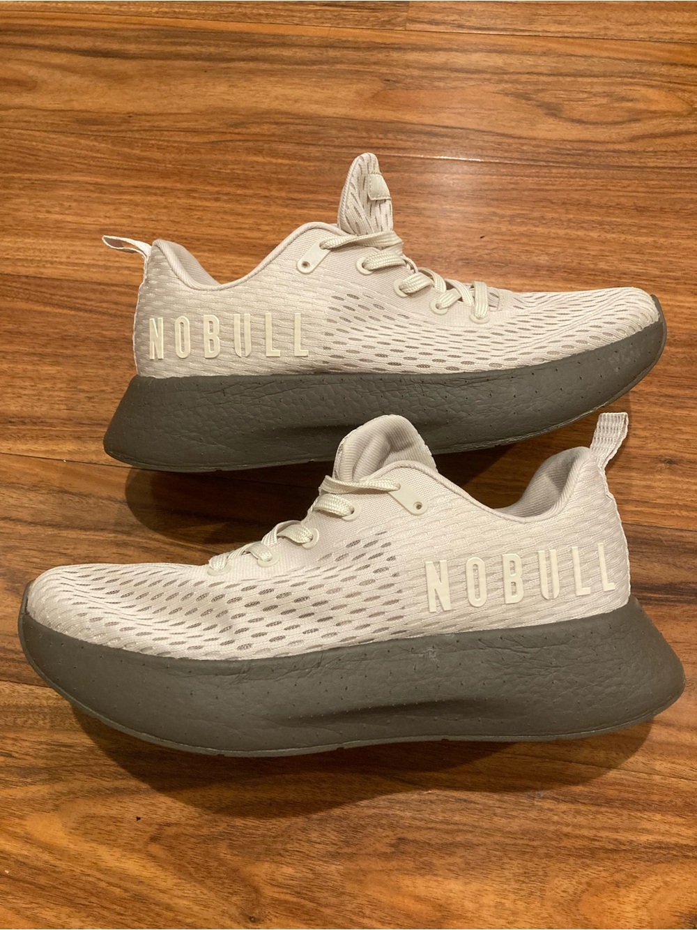 NoBull Journey Sneakers Athletic Running Shoes M9.5 W11 White Low Top Lace Up